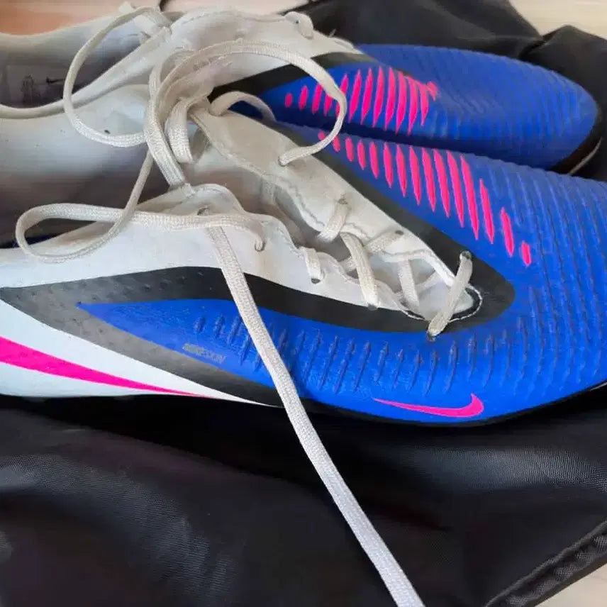 [BUNJANG] Nike Phantom GX Academy FG/MG Low Soccer Cleats / 나이키 팬텀6로우 아카데미 축구화