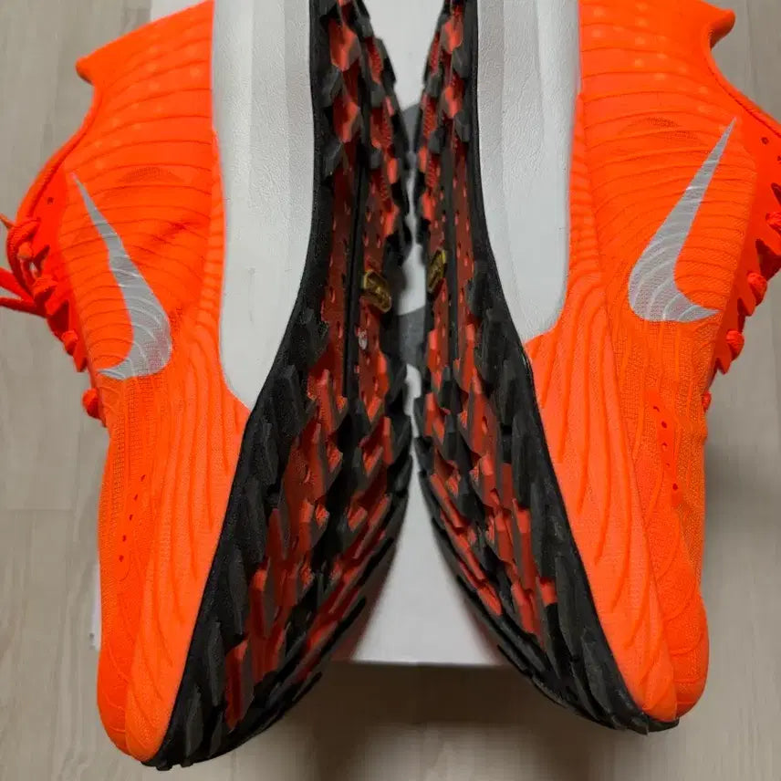 [BUNJANG] Nike ACG Ultra Fly Running Shoes / 나이키 ACG 울트라플라이(260)