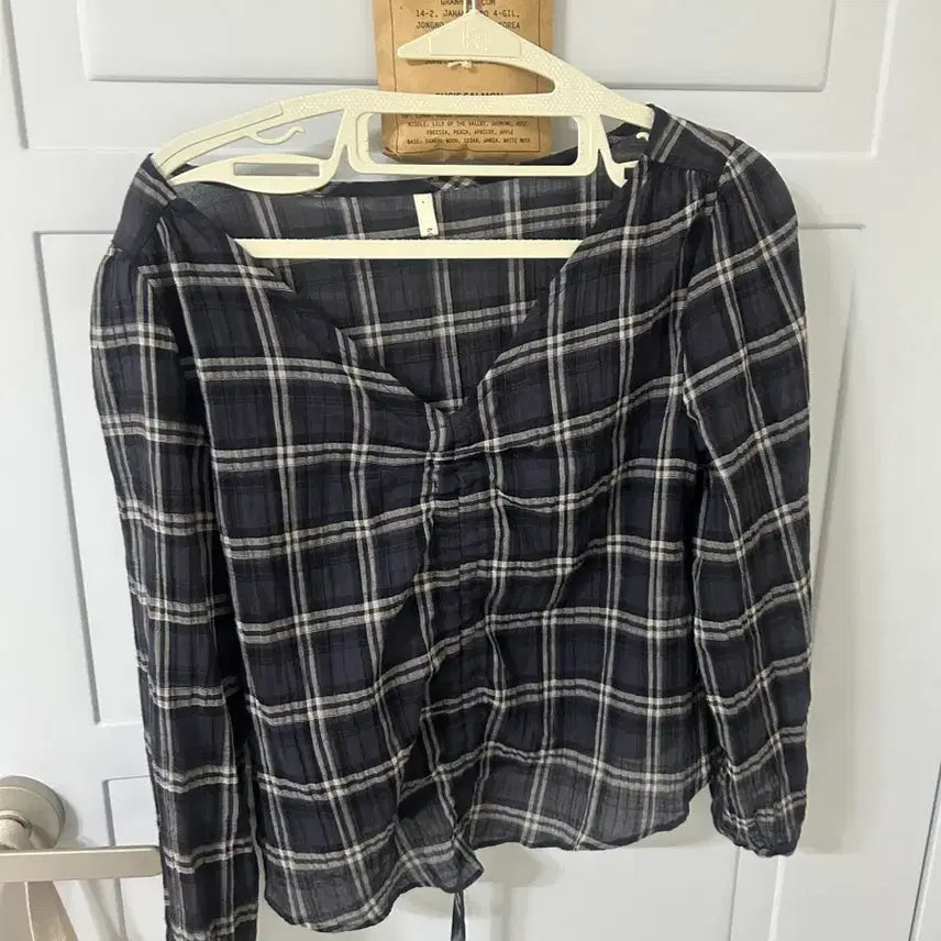 [BUNJANG] ManyManyMode Check Long Sleeve Blouse / 체크 롱 슬리브 블라우스 (매니매니모드 , bol)