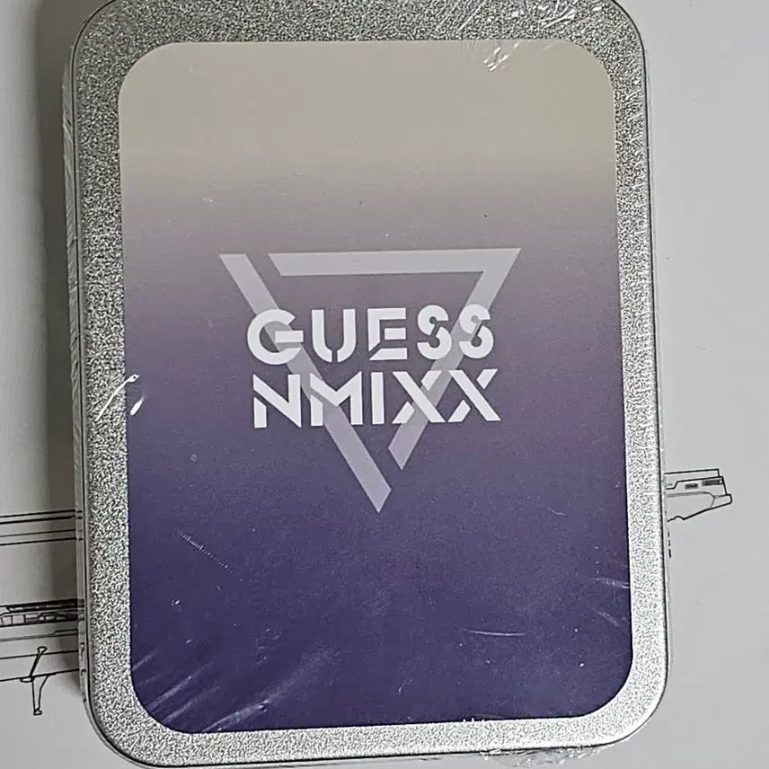 [BUNJANG] GUESS NMIXX Photocard (Sealed) / 미개봉)게스 엔믹스 포카