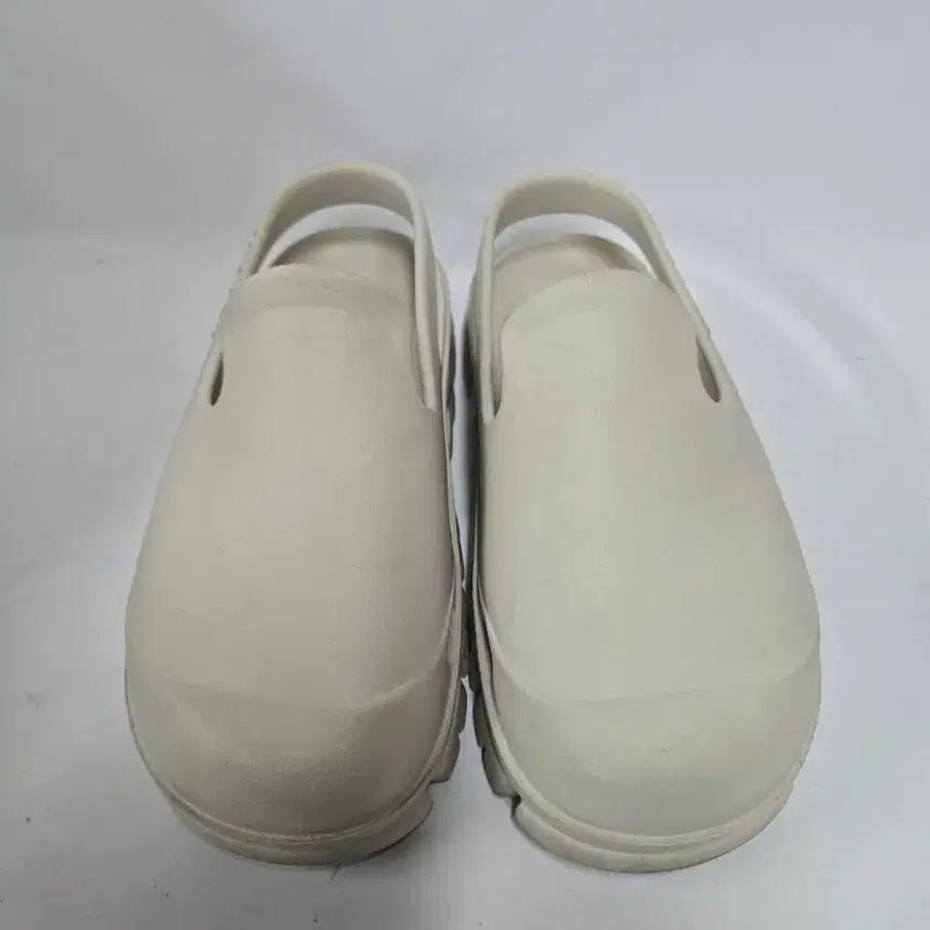 [BUNJANG] Umbro Topy Clog Lightweight Sandals (220mm) / 엄브로 토피 클로그 경량 샌들 220mm
