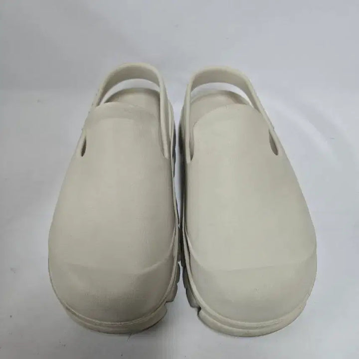 [BUNJANG] Umbro Topy Clog Lightweight Sandals (220mm) / 엄브로 토피 클로그 경량 샌들 220mm