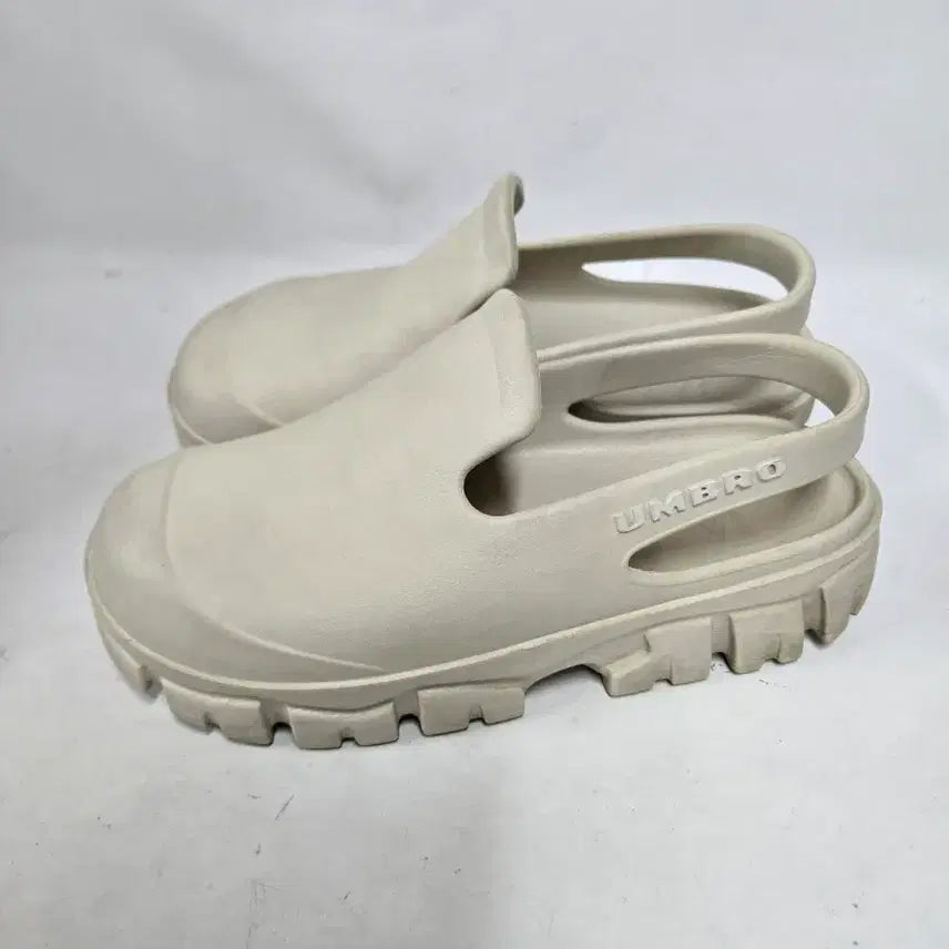 [BUNJANG] Umbro Topy Clog Lightweight Sandals (220mm) / 엄브로 토피 클로그 경량 샌들 220mm