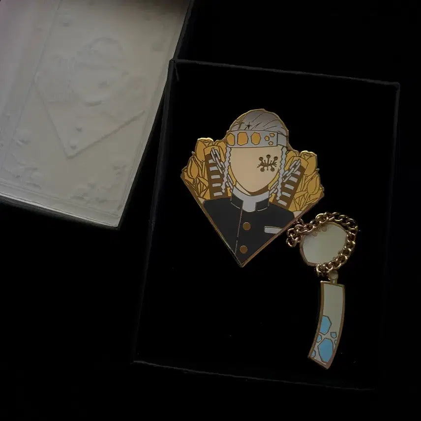 [BUNJANG] Demon Slayer Tengen Uzui Metal Badge / 귀멸의칼날 귀칼 우즈이 텐겐 금속 뱃지