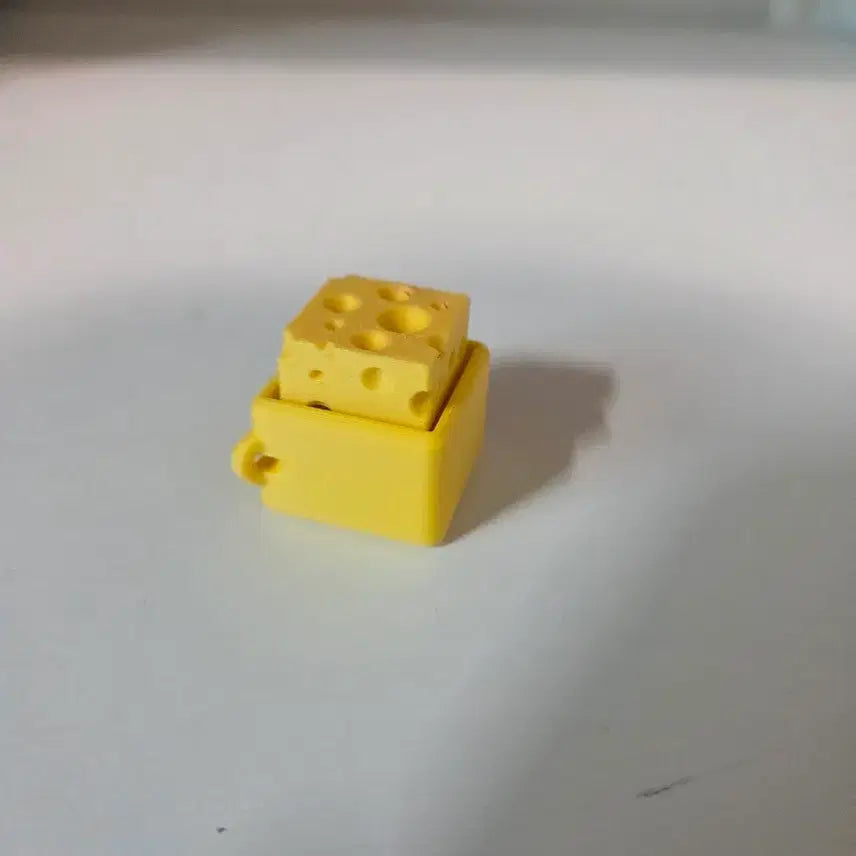 [BUNJANG] Cheese Clicker Keychain / 찰칼찰칵 치즈 클리커 클릭커 키링