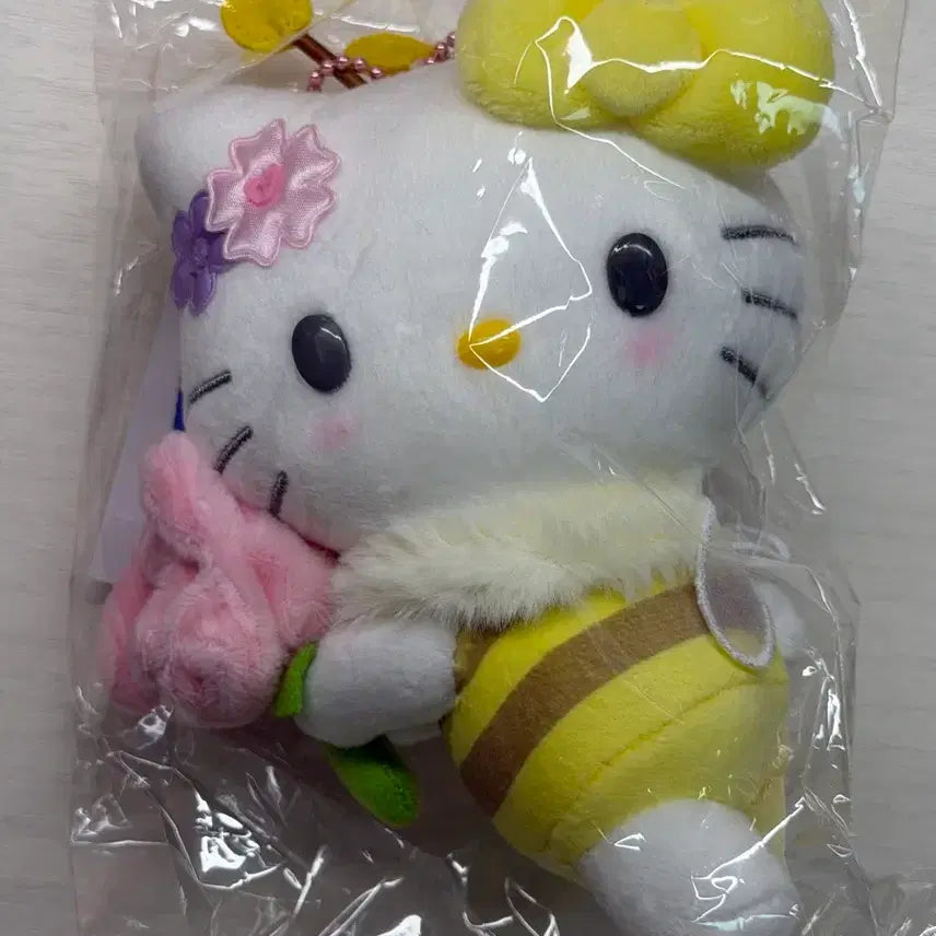 [BUNJANG] Sanrio "Honeybee Lover" Mascot Hello Kitty Usahana / 산리오 꽃을 사랑하는 꿀벌 마스코트 헬로키티 우사하나