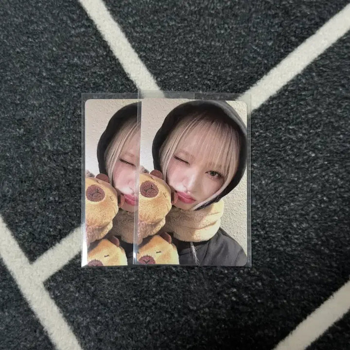 [BUNJANG] IVE Liz IZ*ONE IZVY Lucky Draw Photocard / 아이브 리즈 포카 이즈위 ive izy 미공포 포카 양도 합니다 카피바라