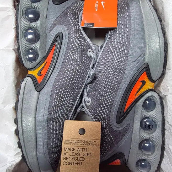 [BUNJANG] Nike Air Max DN Smoke Grey Sneakers (Size 280mm) / 나이키공홈 에어맥스DN스모크그레이 S급 280mm