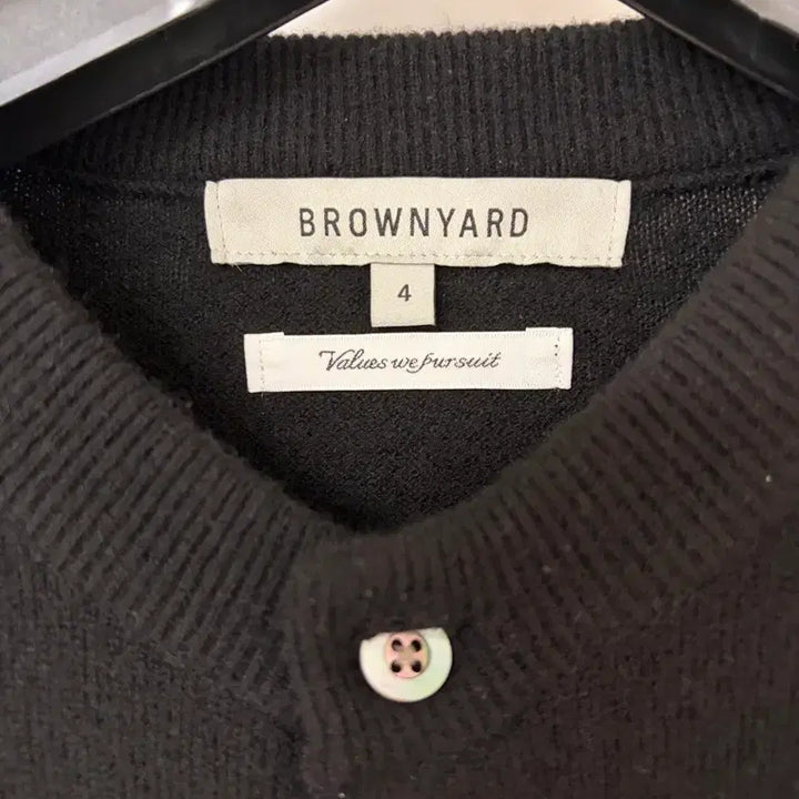 [BUNJANG] Brown Yak Soft Round Cardigan Black / 브라운야드 소프트 라운드 가디건 블랙 4