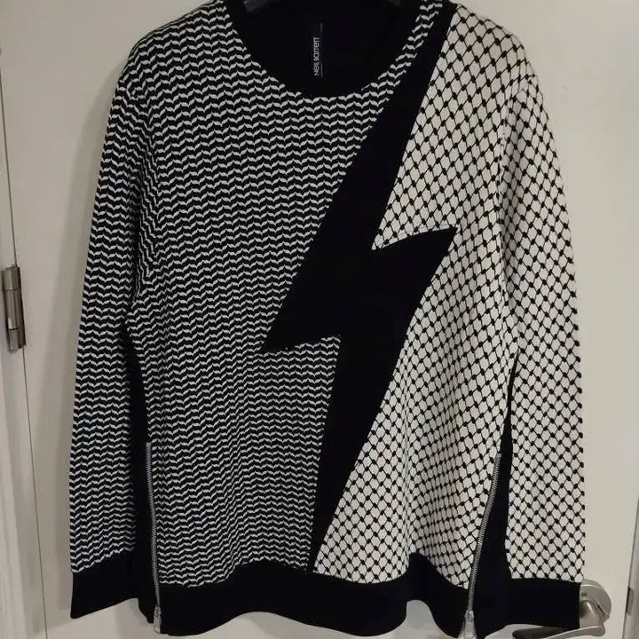 [BUNJANG] Neil Barrett Thunderbolt Pattern Knit Sweatshirt XL / 미사용 XL 닐바렛 번개 썬더볼트 패턴 니트 맨투맨