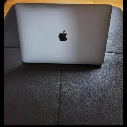 [BUNJANG] Apple MacBook Pro 13-inch CTO 16GB RAM 256GB SSD / 맥북프로13인치16기가 256 cto모델 최저가..32만