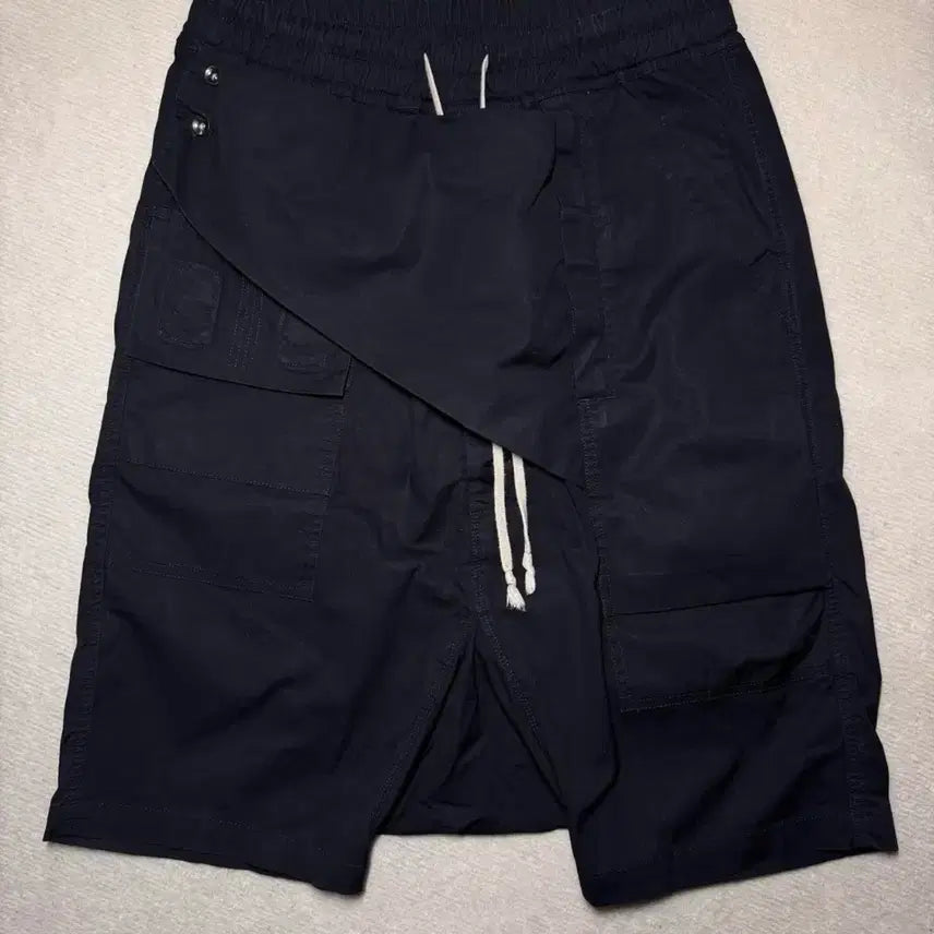 [BUNJANG] Rick Owens Metal Button Memphis Shorts / 릭오웬스 메탈 버튼 멤피스 쇼츠 팟