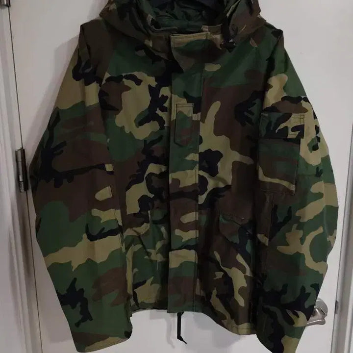 [BUNJANG] US Military ECWCS Gen 1 Woodland Gore-Tex Parka (Large Short) / 라지숏 미군 ECWCS 1세대 우드랜드 고어텍스 파카