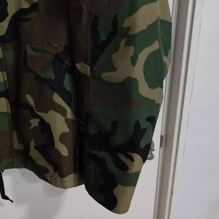 [BUNJANG] US Military ECWCS Gen 1 Woodland Gore-Tex Parka (Large Short) / 라지숏 미군 ECWCS 1세대 우드랜드 고어텍스 파카