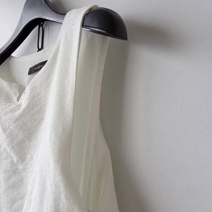 [BUNJANG] Sleeveless Color-Blocked Banded Dress / S/민소매 배색 밴딩 원피스