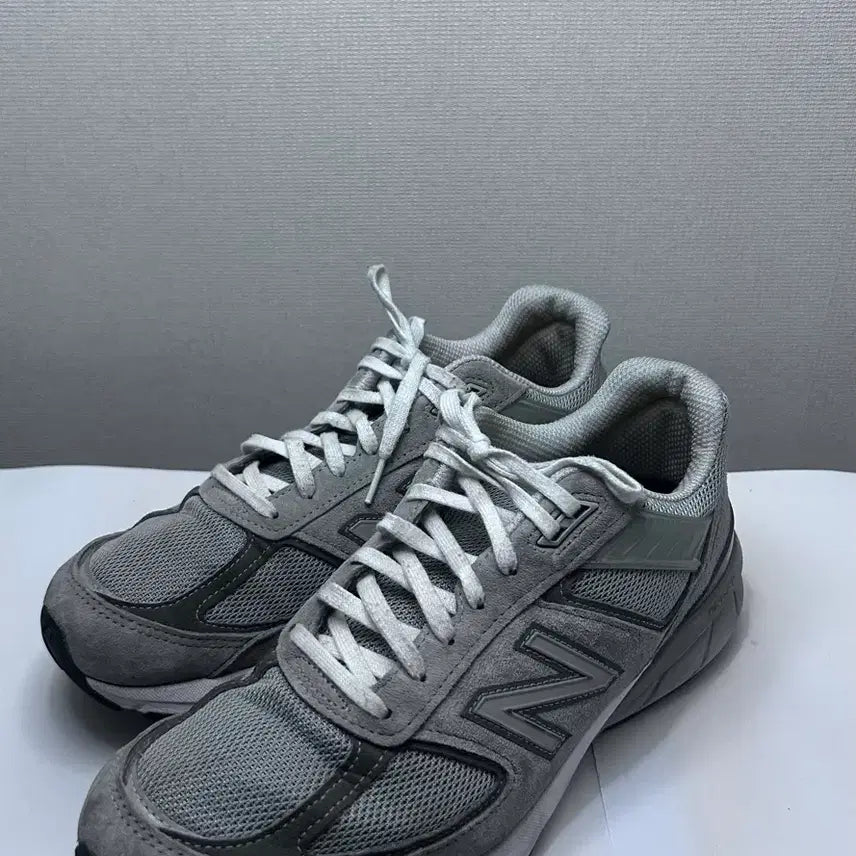 [BUNJANG] New Balance 990v5 Grey (US 11) / 뉴발란스 990V5 그레이(290)