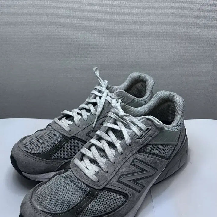 [BUNJANG] New Balance 990v5 Grey (US 11) / 뉴발란스 990V5 그레이(290)