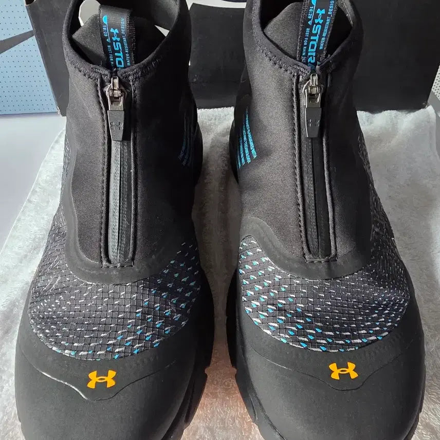[BUNJANG] Under Armour Limited Edition HOVR Phantom 2 Storm Waterproof Running Shoes (285mm) / 언더아머 한정판 호버팬덤2 스톰방수 무중력방수 쿠션 런링화285mm S급