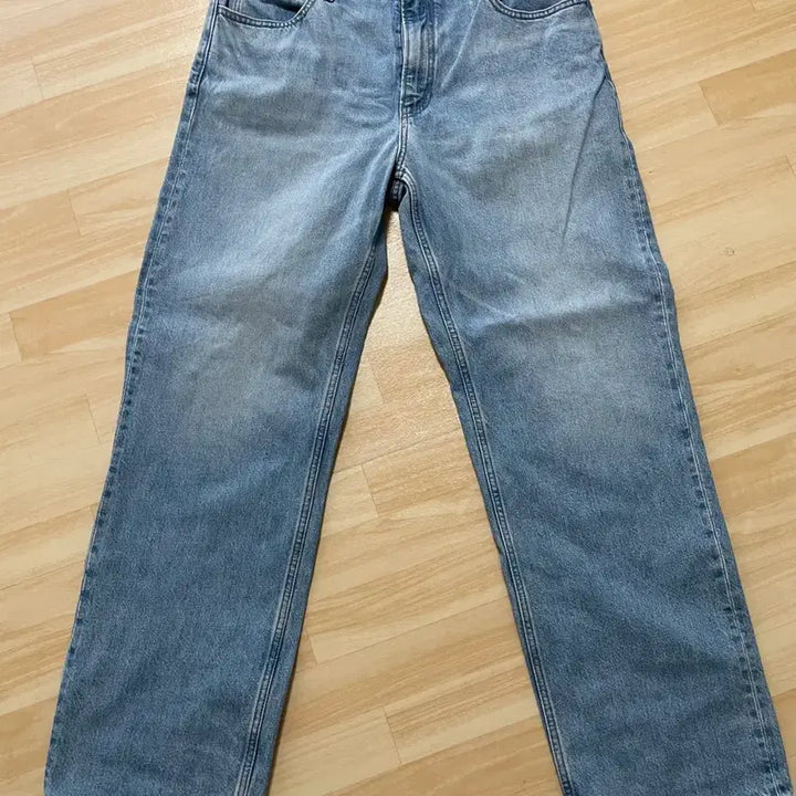 [BUNJANG] Uniqlo JW Anderson Wide Denim Light Wash Size 34 / 유니클로 JW앤더슨 와이드 데님 연청 34