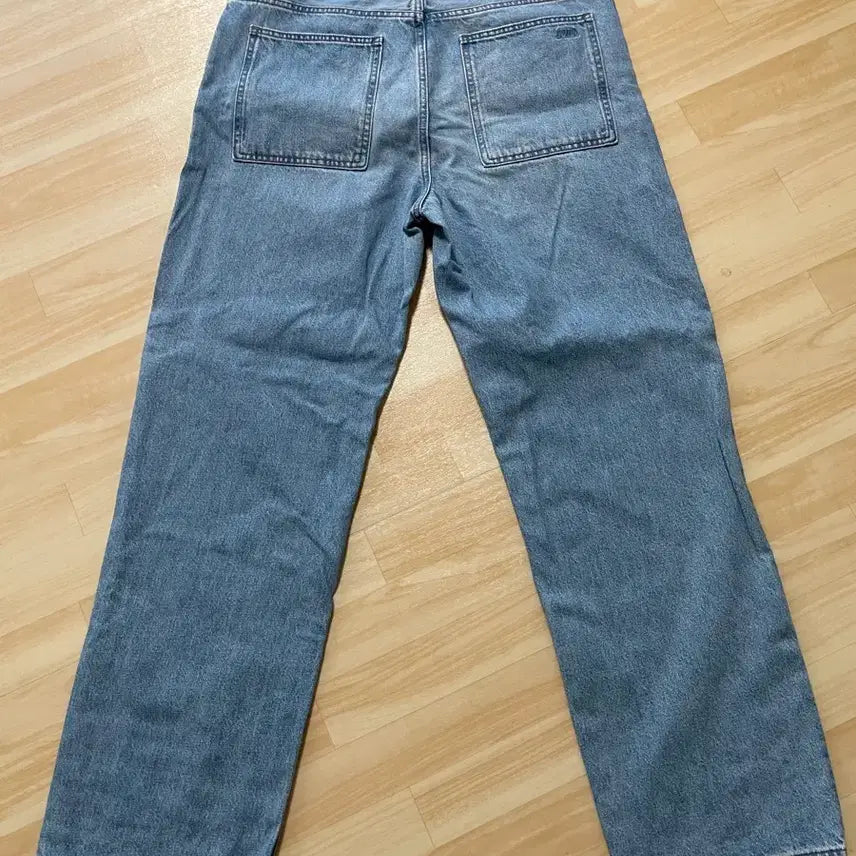 [BUNJANG] Uniqlo JW Anderson Wide Denim Light Wash Size 34 / 유니클로 JW앤더슨 와이드 데님 연청 34