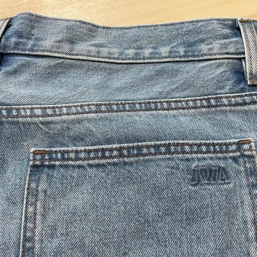 [BUNJANG] Uniqlo JW Anderson Wide Denim Light Wash Size 34 / 유니클로 JW앤더슨 와이드 데님 연청 34