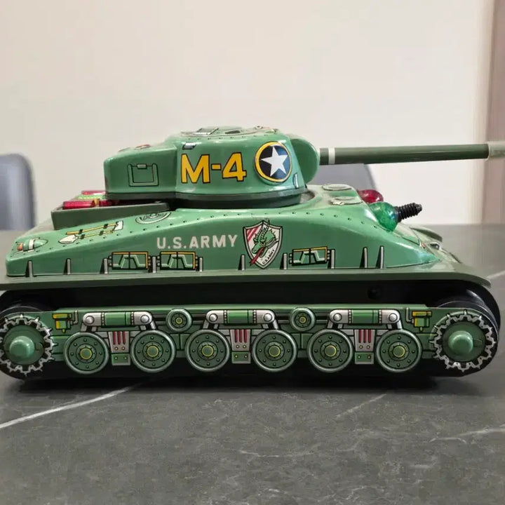 [BUNJANG] Vintage Taiyo M-4 Sherman Tank Tin Toy / 빈티지 Taiyo M-4 셔먼(Sherman) 탱크 양철 장난감