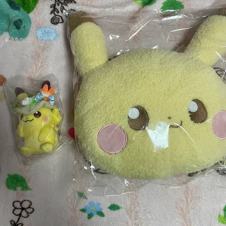 [BUNJANG] Pokemon Pikachu Easter Keyring Cushion Doll Set / 일괄 포켓몬스터 피카츄 부활절 키링 쿠션 인형 2종 세트