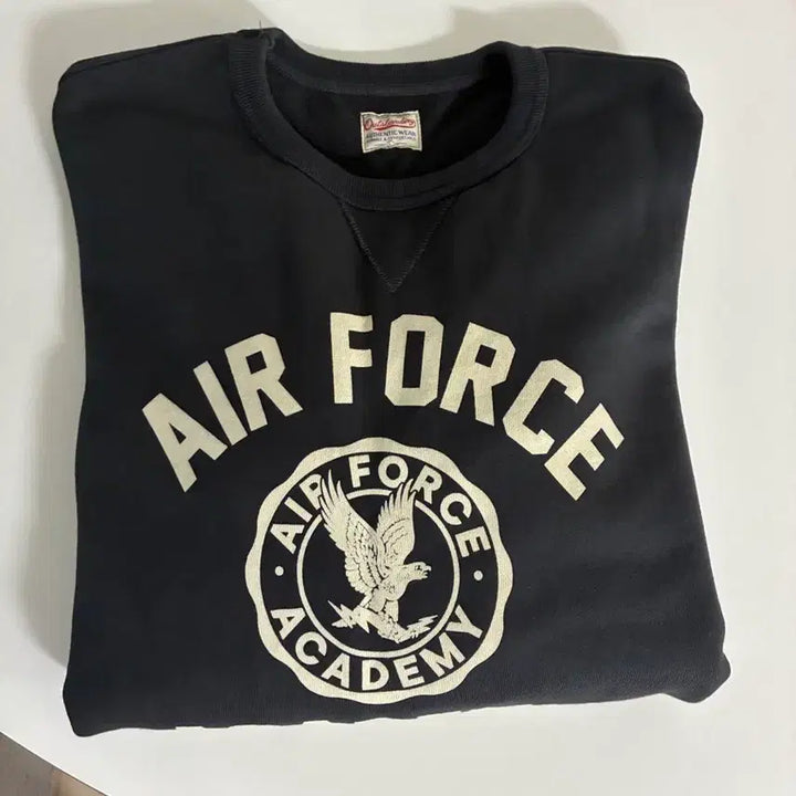 [BUNJANG] Outstanding Crewneck Sweatshirt Set / 아웃스탠딩 맨투맨 3종 판매