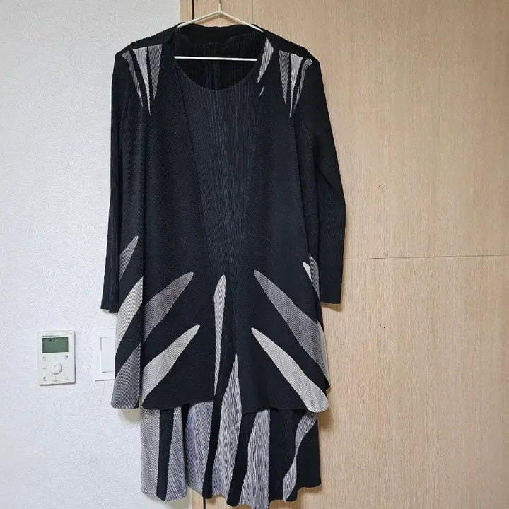[BUNJANG] Pleated Long Dress and Jacket Set / 플리츠 롱원피스+플리츠자켓  세트(긴팔)