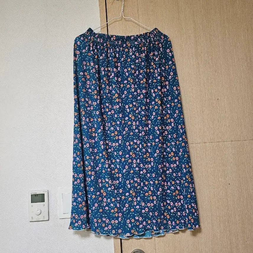 [BUNJANG] Flower Pattern Pleated Long Skirt / 플라워 패턴 플리츠 롱 스커트