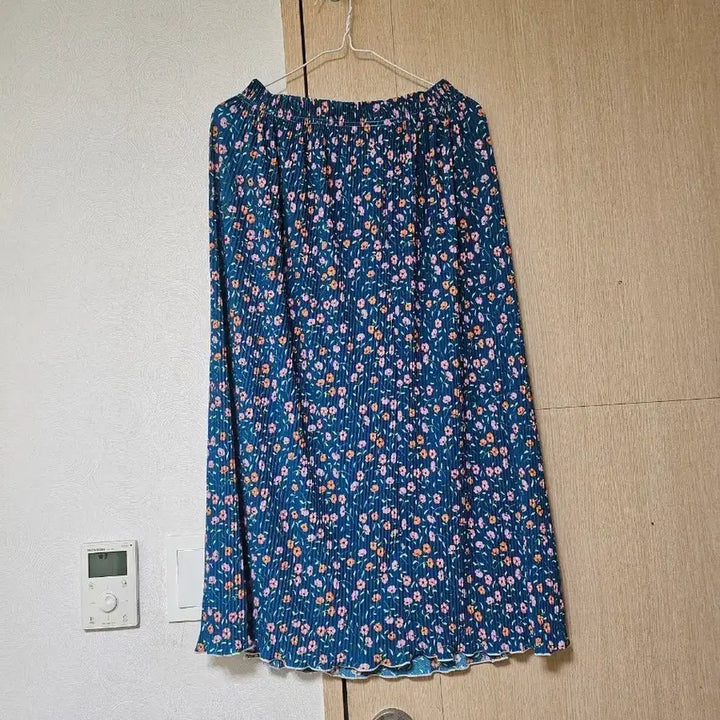 [BUNJANG] Flower Pattern Pleated Long Skirt / 플라워 패턴 플리츠 롱 스커트