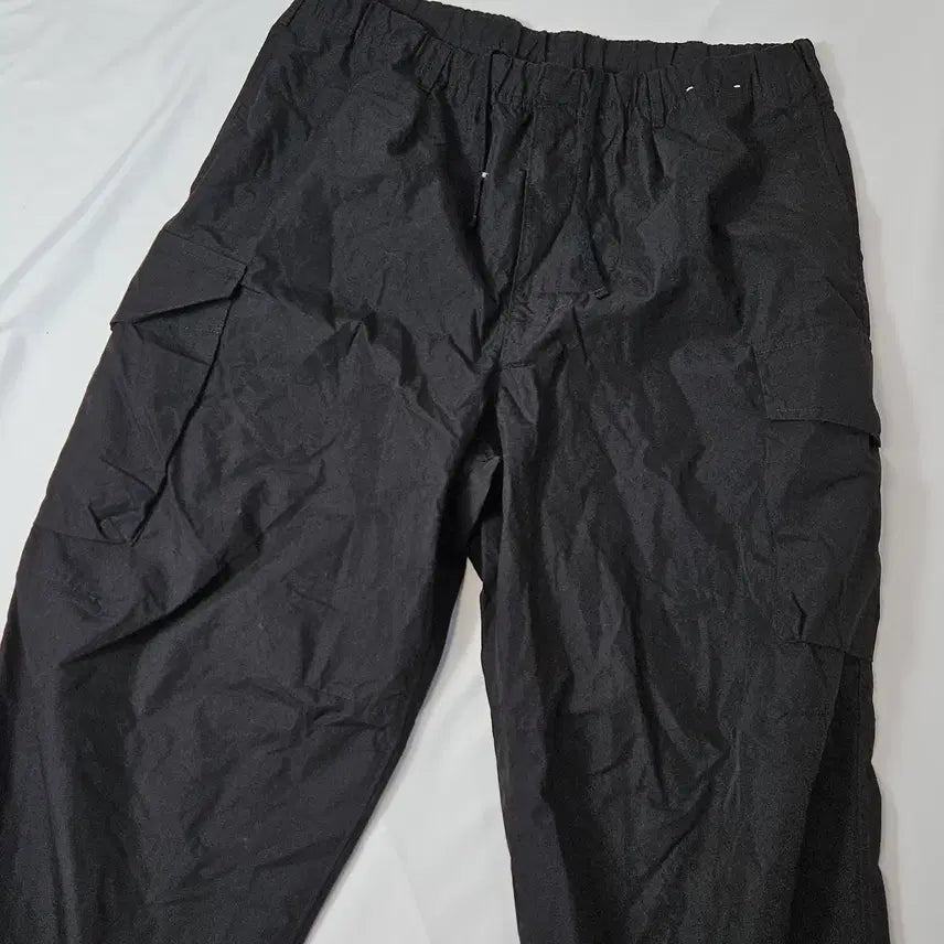 [BUNJANG] Uniqlo U Japanese Edition Wide Parachute Cargo String Woven Pants XL / 유니클로U 일본판 와이드 파라슈트 카고스트링 우븐팬츠 바지 XL