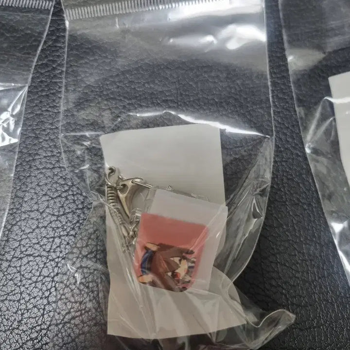 [BUNJANG] Arknights: Endfield Gilberta/Gilbe Keycap Keychain / 명일방주 엔드필드 질베르타 질베 키캡 키링 판매