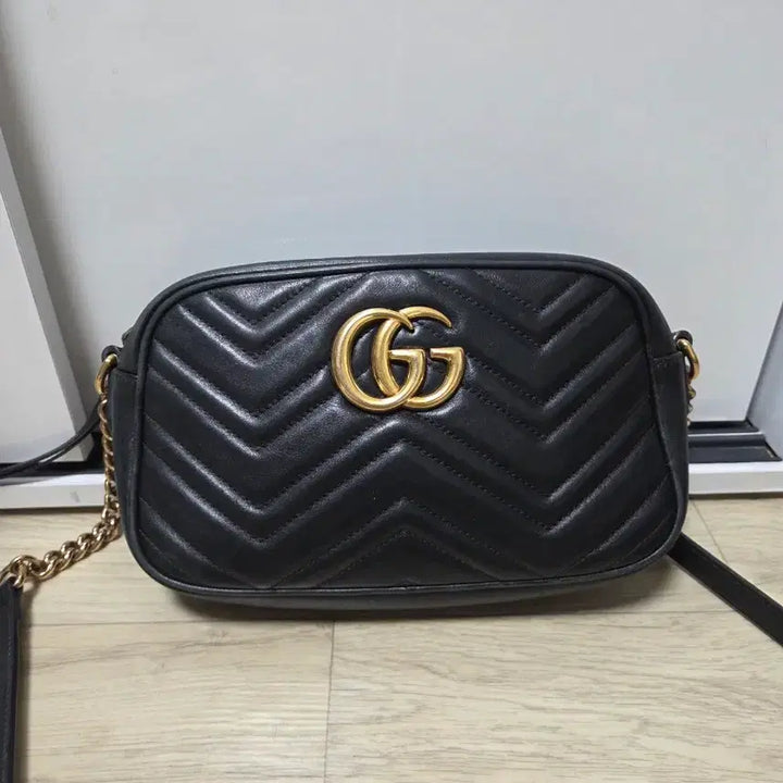 [BUNJANG] Gucci Marmont Matelassé Crossbody Bag / 구찌 마몬트 마틀라세 가방