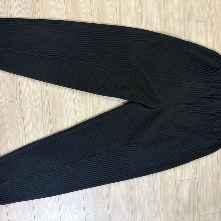 [BUNJANG] Homme Plissé Issey Miyake Pleats Basic Pants Black Size 001 / 옴므 플리세 이세이 미야케 플리츠 베이직 팬츠 블랙 001