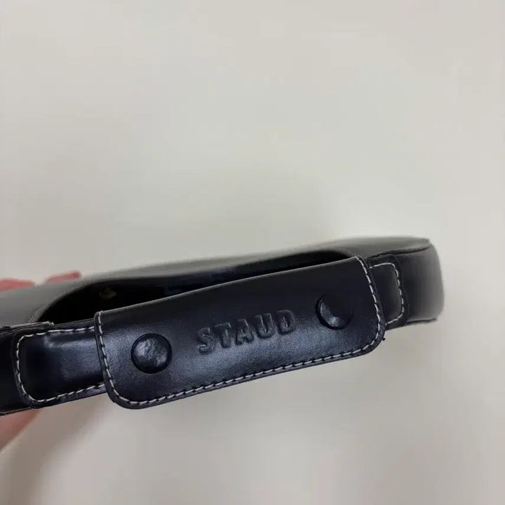 [BUNJANG] Staud Black Handbag / 스타우드 블랙 핸드백 여성 가방