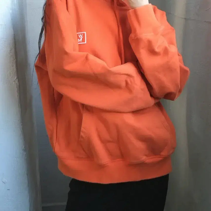 [BUNJANG] Wooyoungmi Orange Back Logo Hoodie / Wooyoungmi 우영미 오렌지 컬러 백 로고 후드티