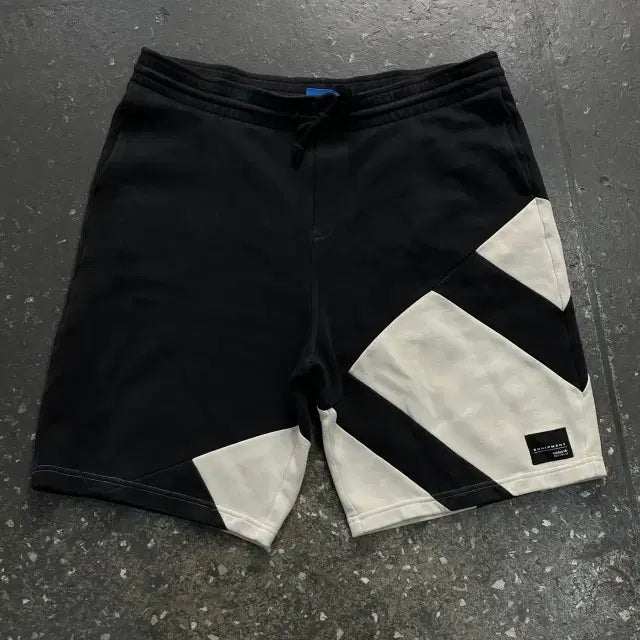 [BUNJANG] Adidas Shorts / 105 아디다스 반바지