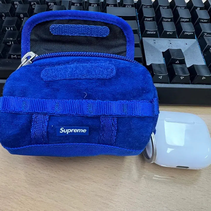 [BUNJANG] The North Face Supreme Suede Keychain Blue / 노스페이스 슈프림 스웨이드 키체인 블루