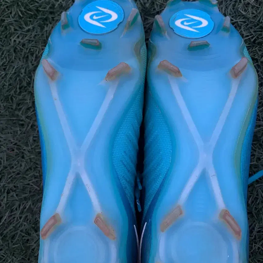 [BUNJANG] Nike Phantom GX2 Football Boots - Size 285 / 초특가  나이키 팬텀 gx2 축구화 사이즈 285