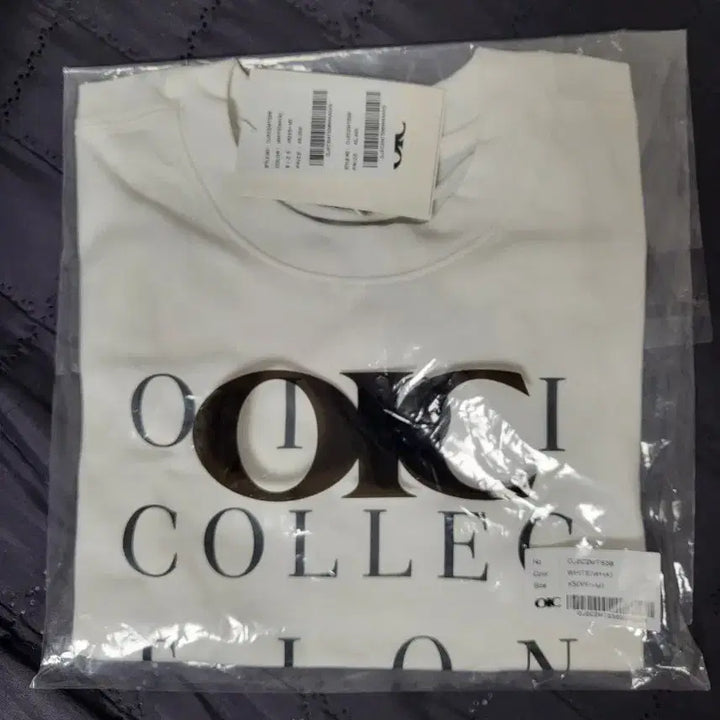 [BUNJANG] OIOI Logo Short Sleeve T-Shirt White XS (Sealed) / oic oioi 오아이오아이 반팔 티셔츠 화이트 xs사이즈 미개봉