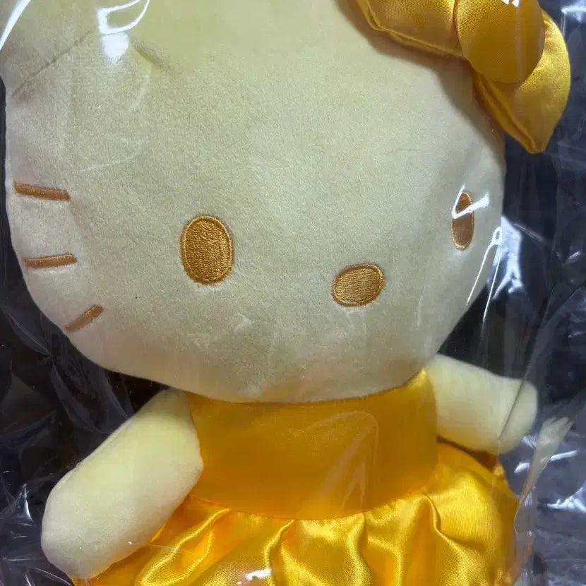 [BUNJANG] Hello Kitty Colorful Pink &amp; Yellow Medium Doll Set / *새상품)완전레어!! 헬로키티 컬러풀 핑크,옐로우 중형인형세트