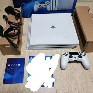 [BUNJANG] Sony PS4 Pro White Console Bundle with DualShock Charging Stand / SONY PS4 Pro 화이트 풀박스