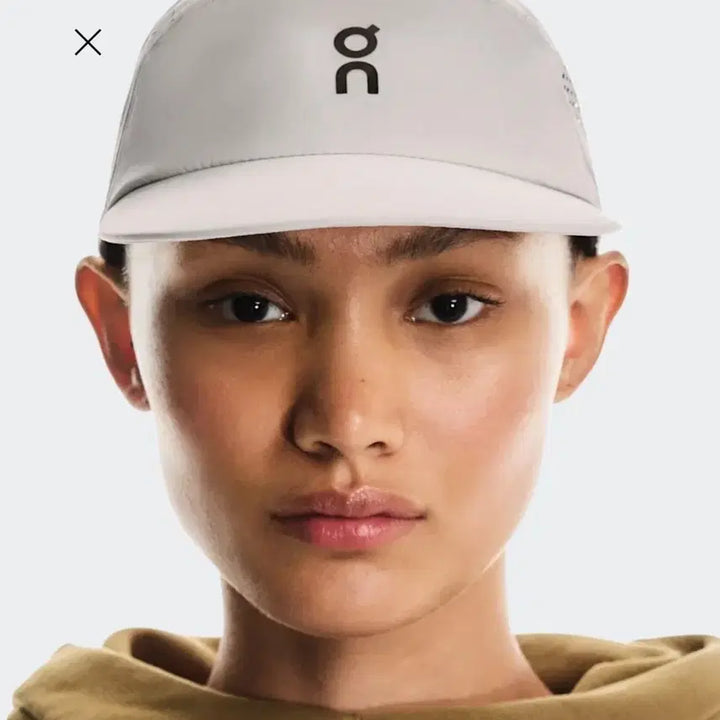 [BUNJANG] On Running Performance Cap Pearl / 온러닝 On Running 퍼포먼스 캡 (러닝모자)