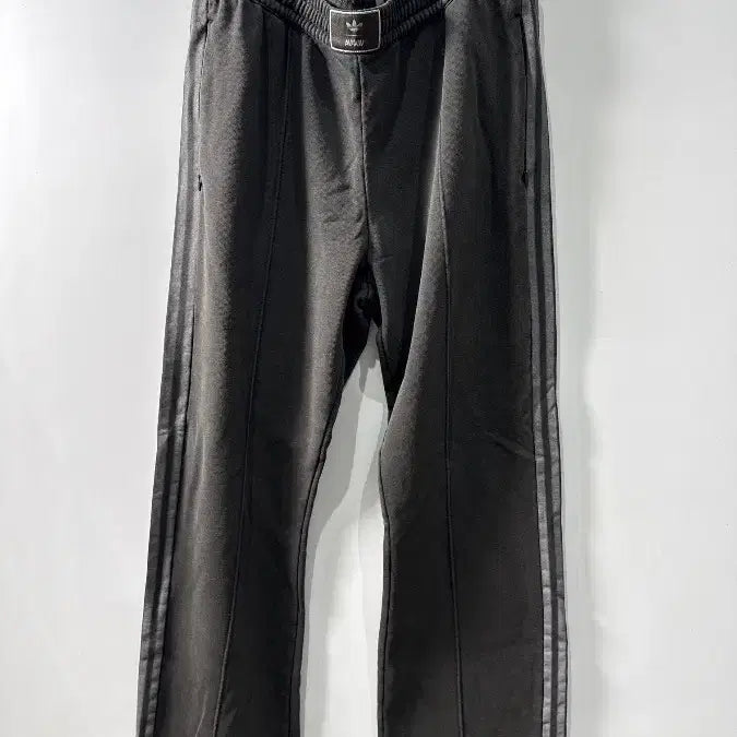 [BUNJANG] Adidas x Avvavv French Terry Track Pants Carbon / [L] (W) 아디다스 x 아바바브 프렌치 테리 트랙 팬츠