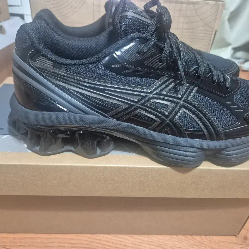 [BUNJANG] ASICS Gel-Kinetic Fluent Graphite Grey Shoes / 아식스 젤 키네틱 플루언트 그래파이트 그레이