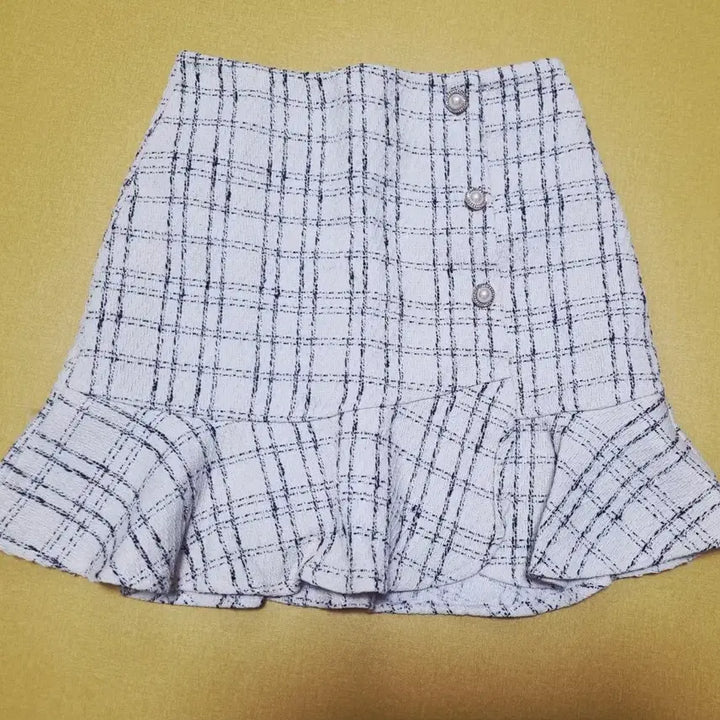 [BUNJANG] Tweed Frill Checkered Skirt / (새상품)트위드 프릴 스커트