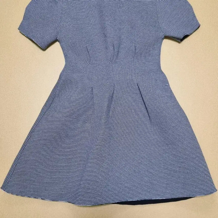 [BUNJANG] Kiko Stripe Pattern Dress / (새상품)키코원피스