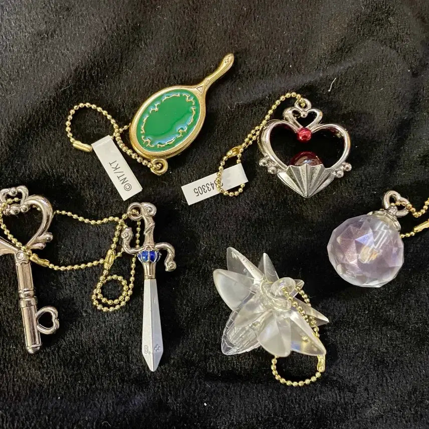 [BUNJANG] Sailor Moon Crystal Die-Cast Charm Gacha Complete Set / 세일러문 크리스탈 다이캐스트챰 가챠 컴플릿