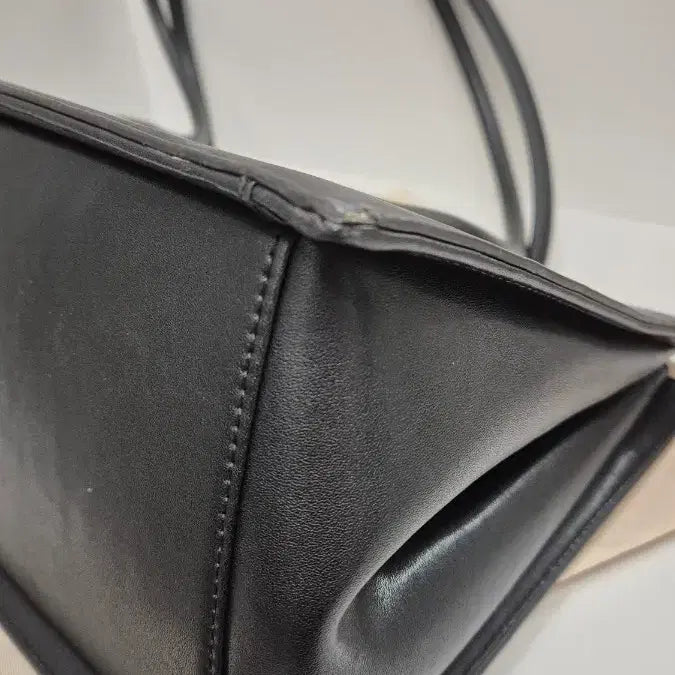 [BUNJANG] Polnuea Boston Bag Black Plain / 폴뉴아 보스턴백 블랙 플레인